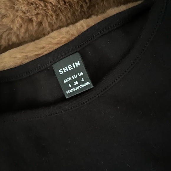 Black short sleeve Bodysuit - Picture 2 of 2